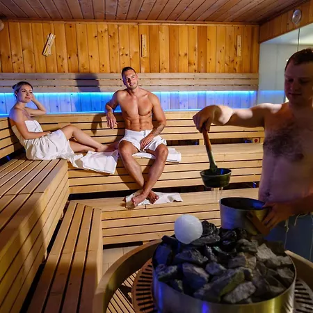 Lanterna Szálloda 4*