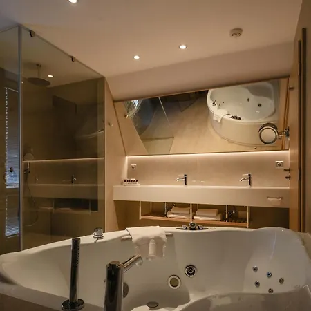 Hotel Lanterna 4*